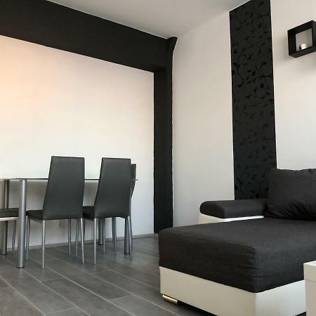 Dave Apartman Szeged Eksteriør bilde
