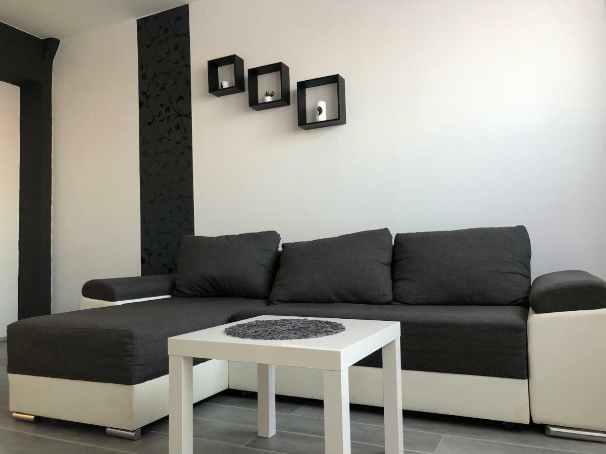 Dave Apartman Szeged Eksteriør bilde
