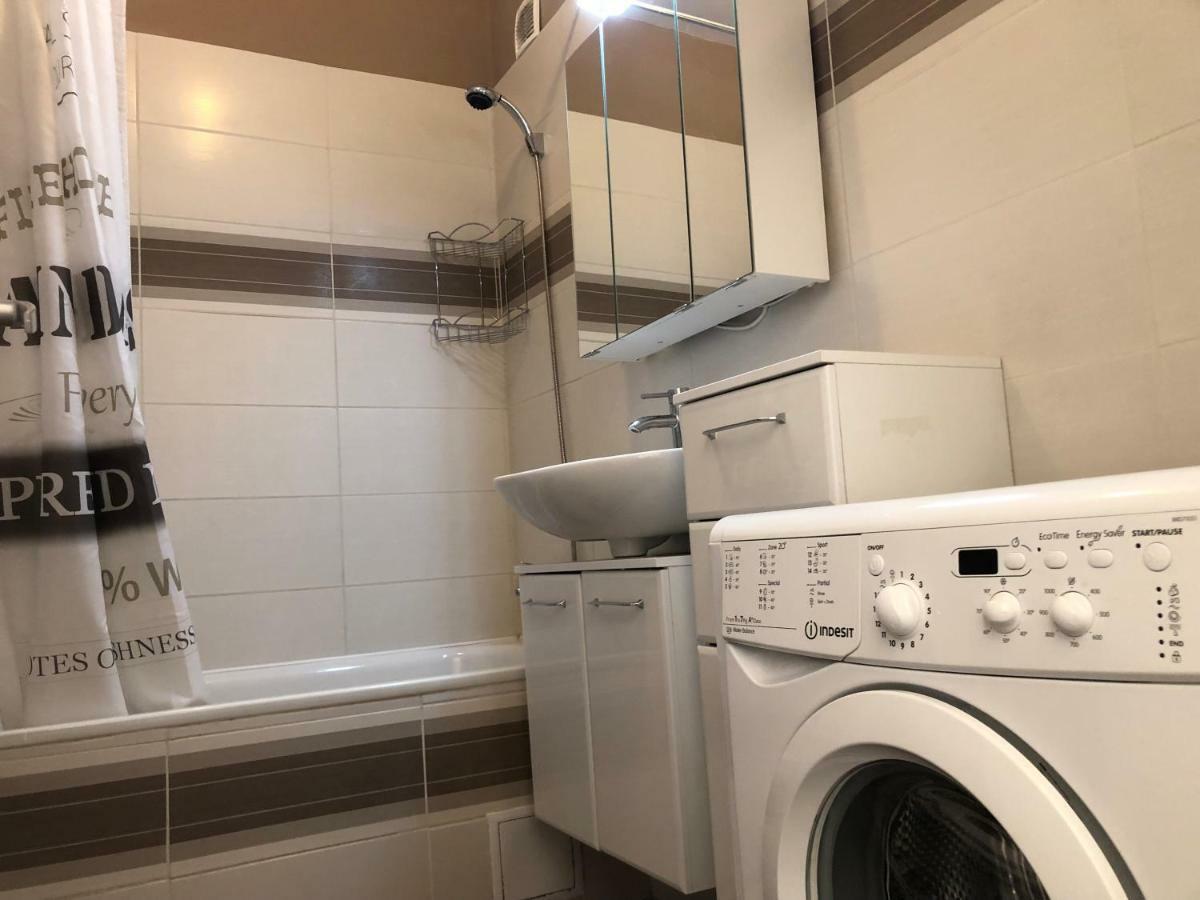 Dave Apartman Szeged Eksteriør bilde