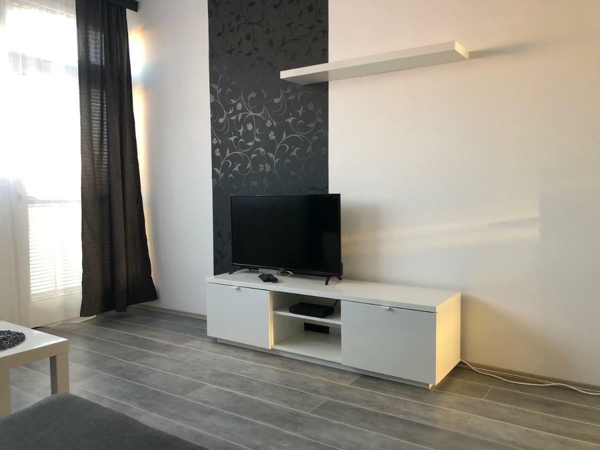 Dave Apartman Szeged Eksteriør bilde